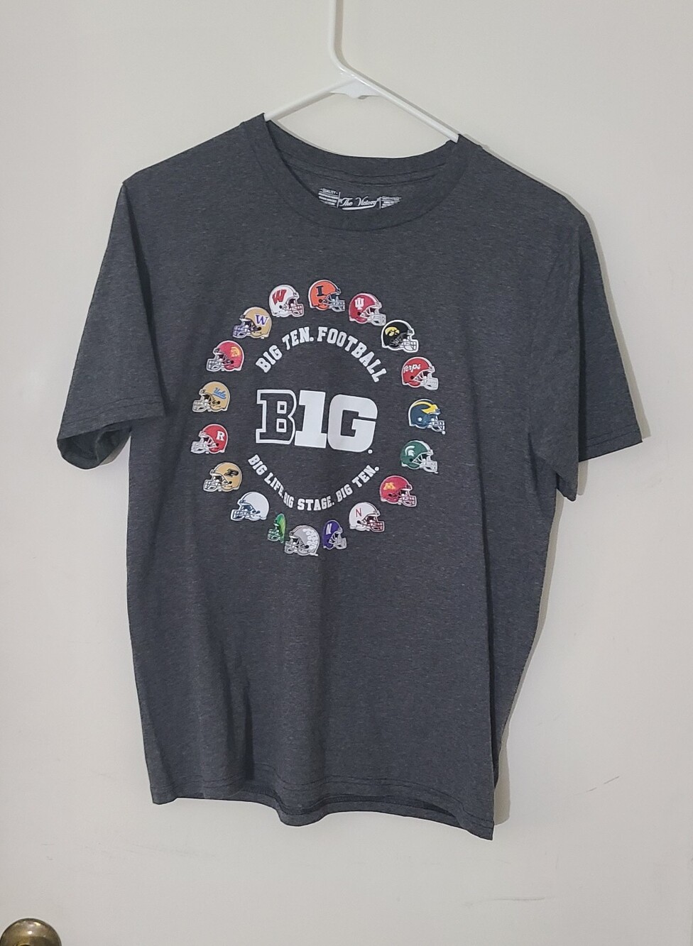 Big Ten Football Graphic T-Shirt NCAA Big 10 Gray Woman's T-Shirt XL NWT